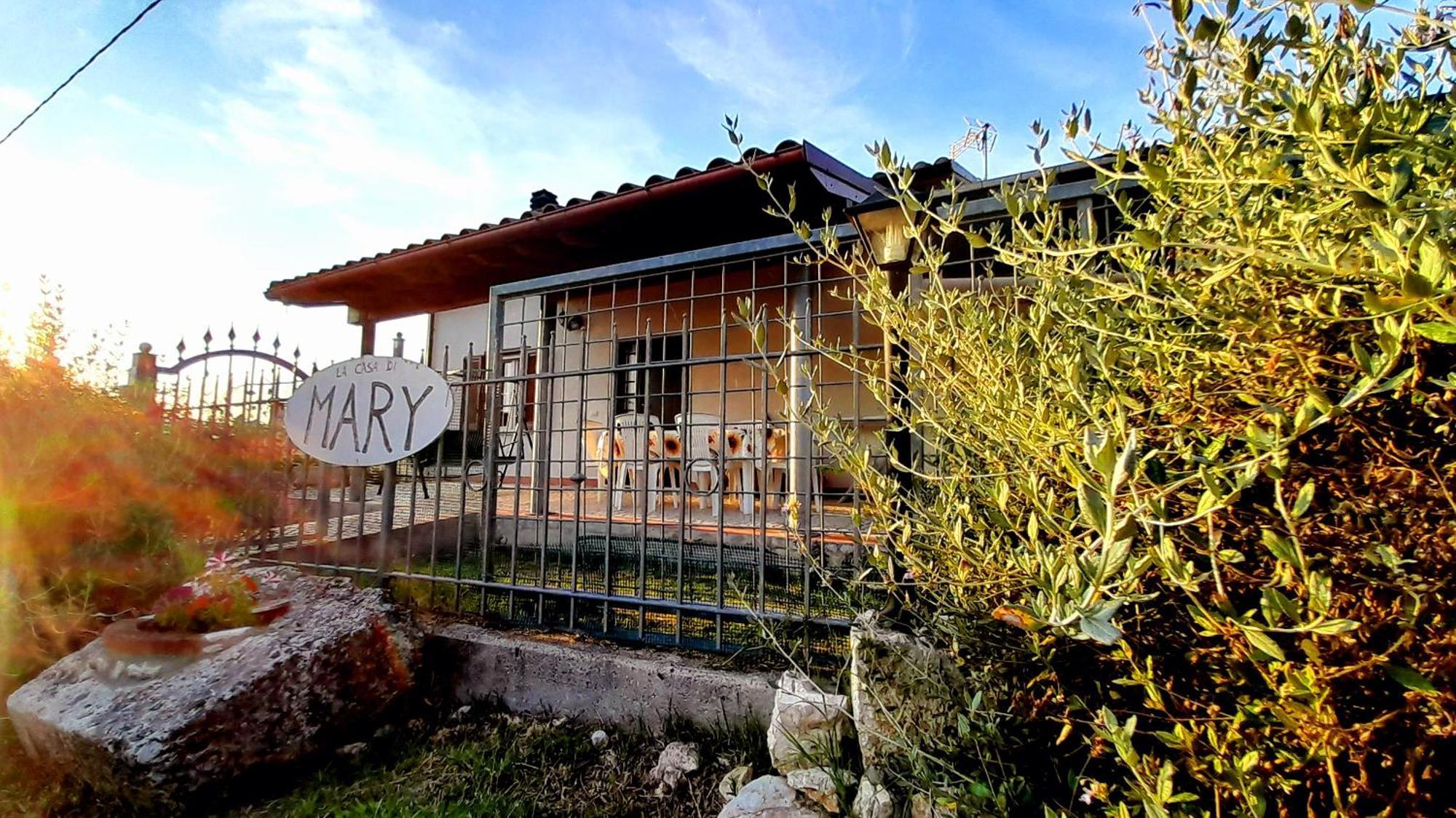 La Casa Di Mary Villa Amelia Exterior photo